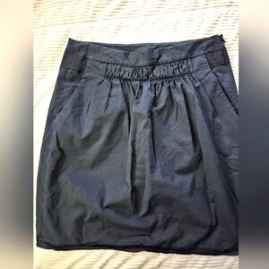 Banana Republic Elegant Navy Blue Skirt W Black Accent Ribbon. Size 4